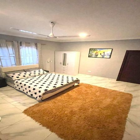 شقة أكرا  في Detouz Lodging المظهر الخارجي الصورة
