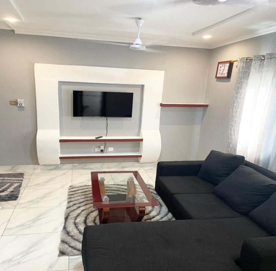 شقة أكرا  في Detouz Lodging المظهر الخارجي الصورة