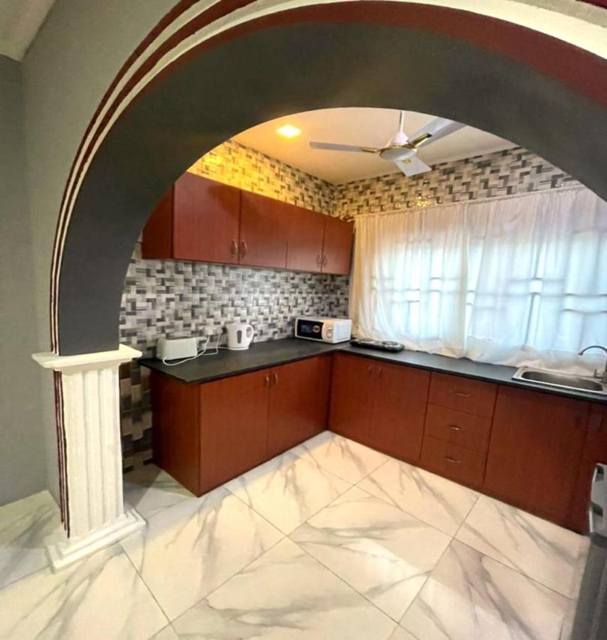 شقة أكرا  في Detouz Lodging المظهر الخارجي الصورة