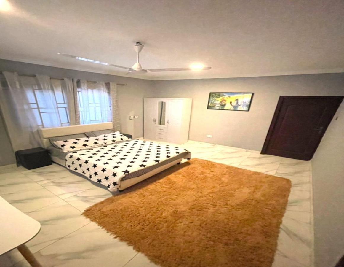شقة أكرا  في Detouz Lodging المظهر الخارجي الصورة